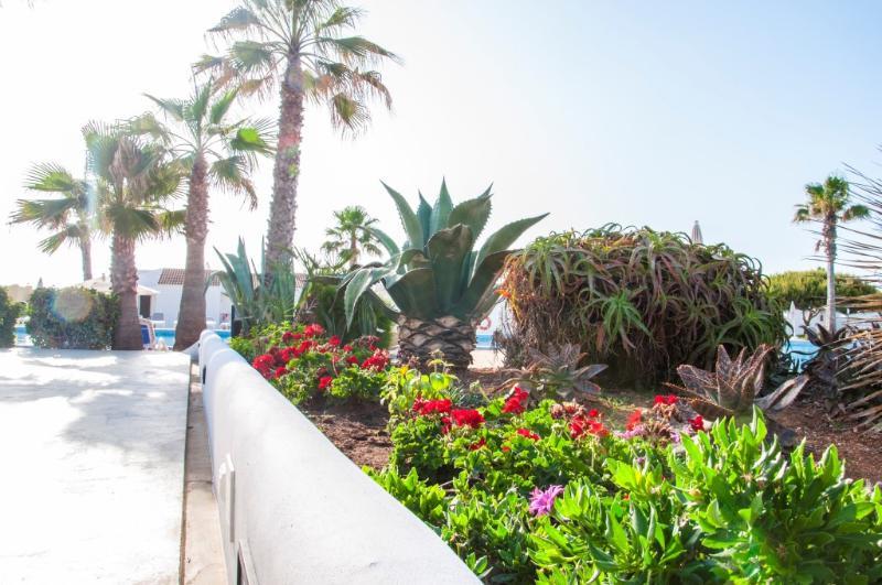 Sagitario Menorca Mar Adults Only Aparthotel Cala en Bosc Exterior photo